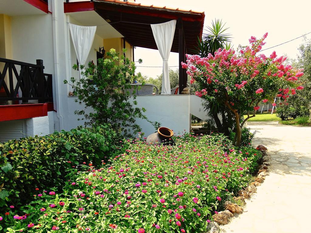 Apartments Karpetis A Green Paradise Psakoudia Luaran gambar