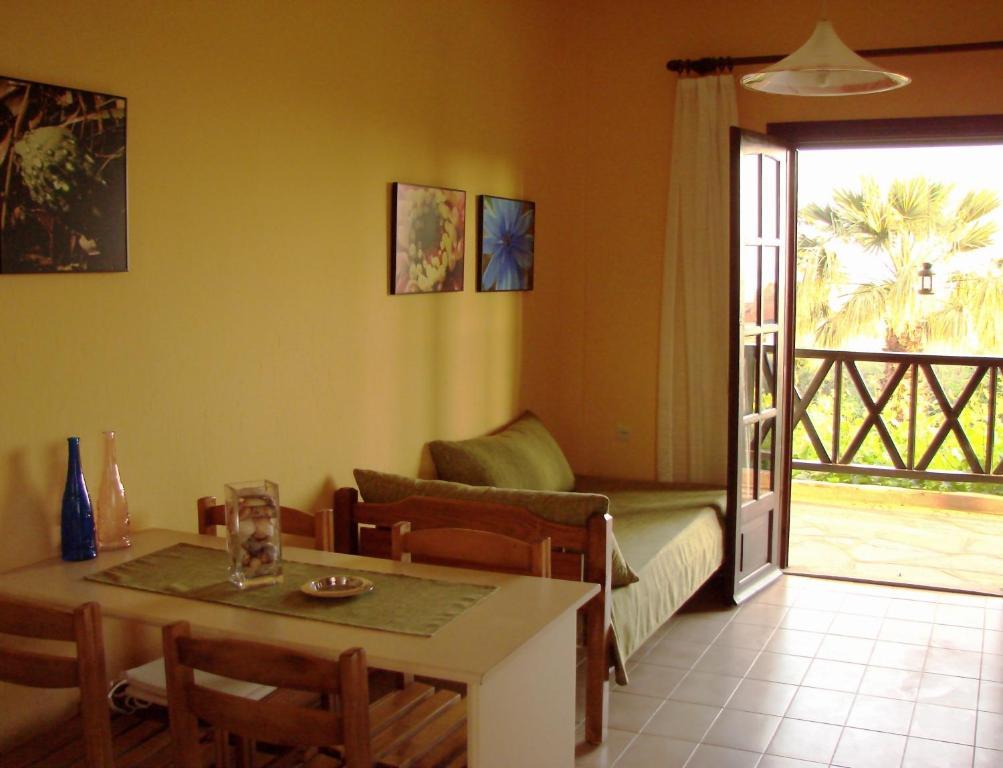 Apartments Karpetis A Green Paradise Psakoudia Bilik gambar
