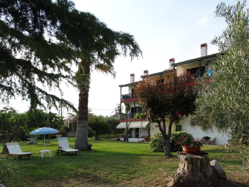 Apartments Karpetis A Green Paradise Psakoudia Luaran gambar