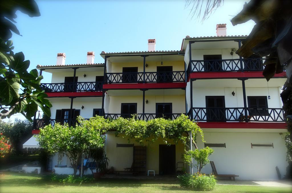 Apartments Karpetis A Green Paradise Psakoudia Luaran gambar